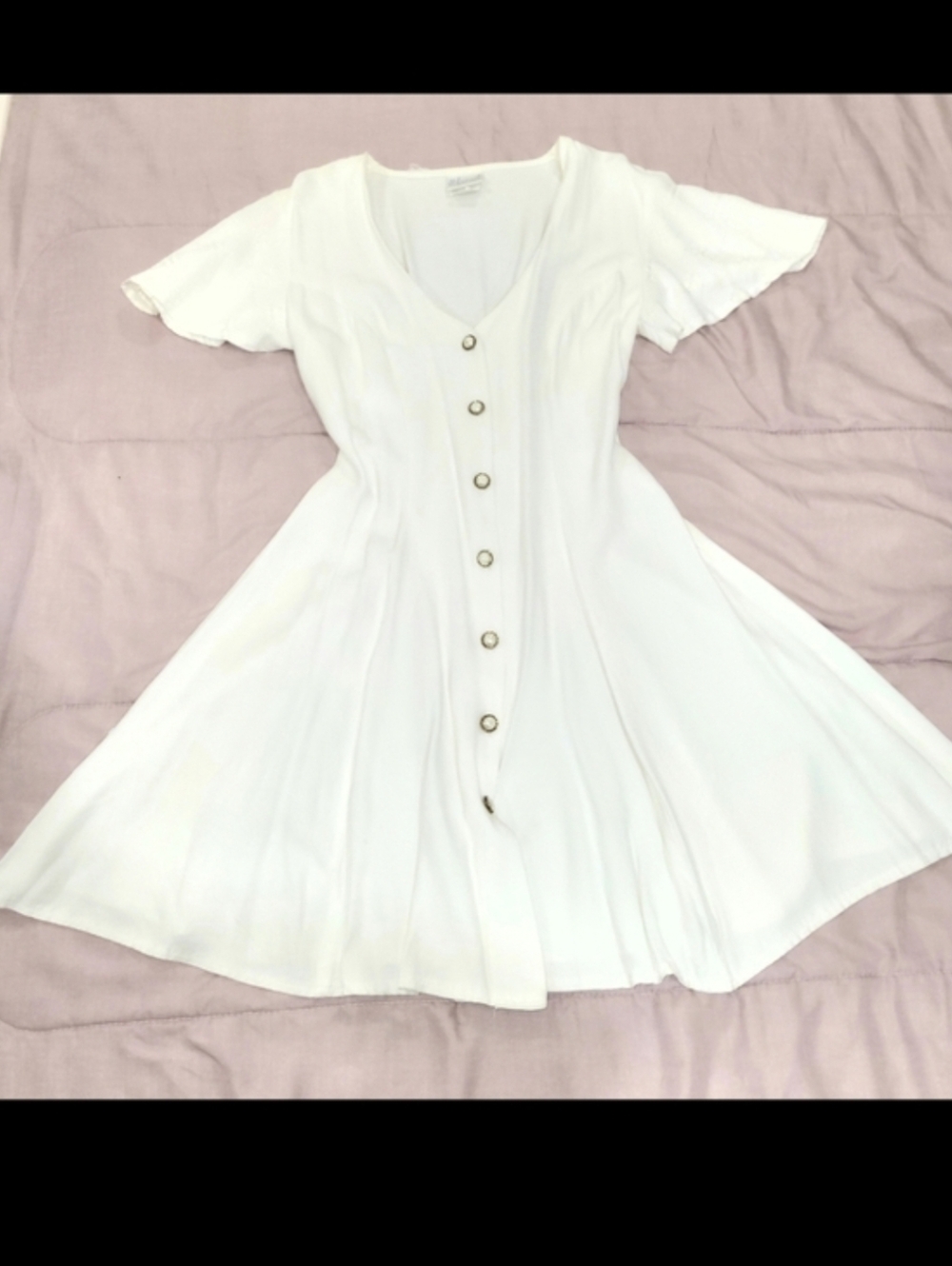 VTG Warols White Mini Dress Pearl Gold Buttons & Flutter Sleeves Size 3/4